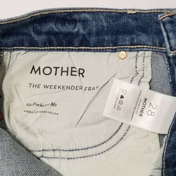 NWT Mother Denim Weekender Fray Flare Stretch Jeans in Six Packs On Me Size 28 - Picture 14 of 16